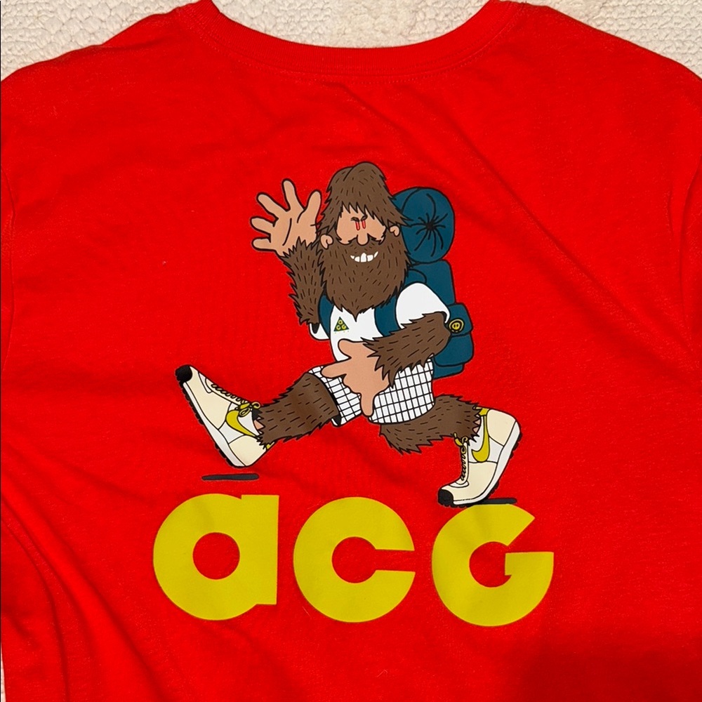 Nike ACG Long Sleeve T shirt - Picture 2 of 4